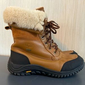 Ugg Adirondack Women’s Boots Size 8 - good condition
